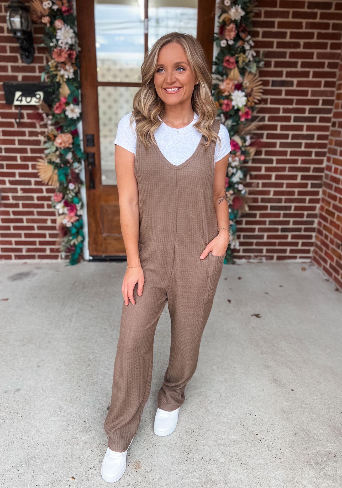 Out In The Open Jumpsuit - Mocha