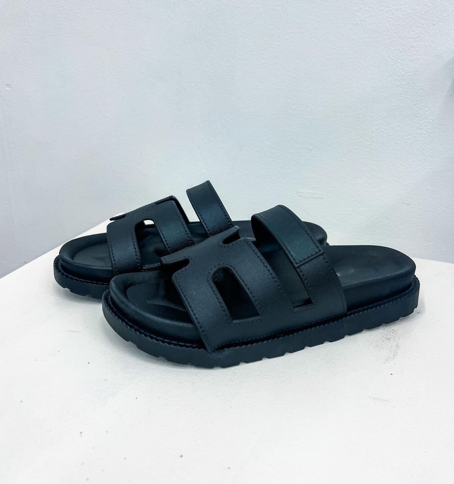 Meridian Sandal - Black
