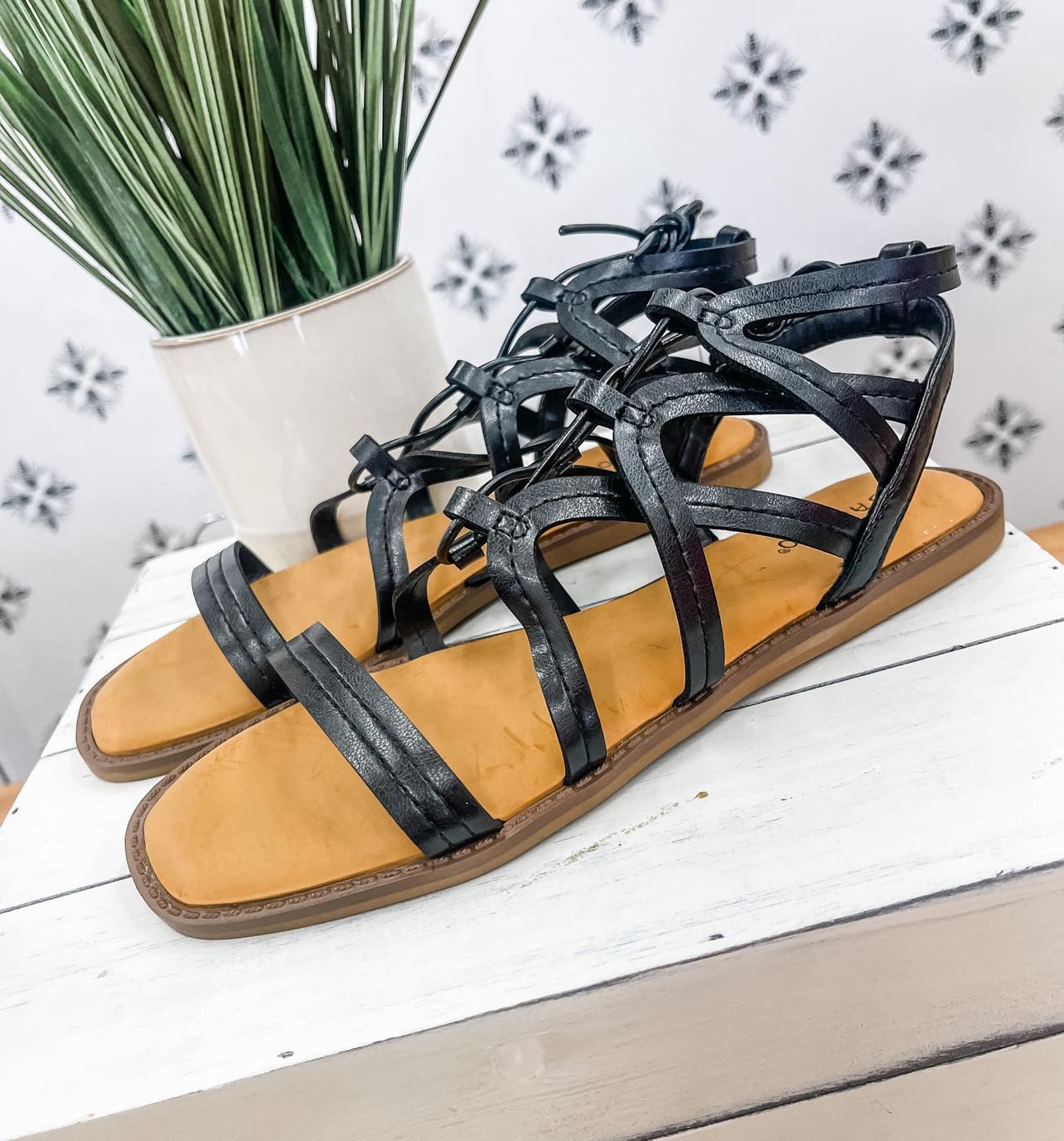 Courtney Sandal (WAS $32.90)